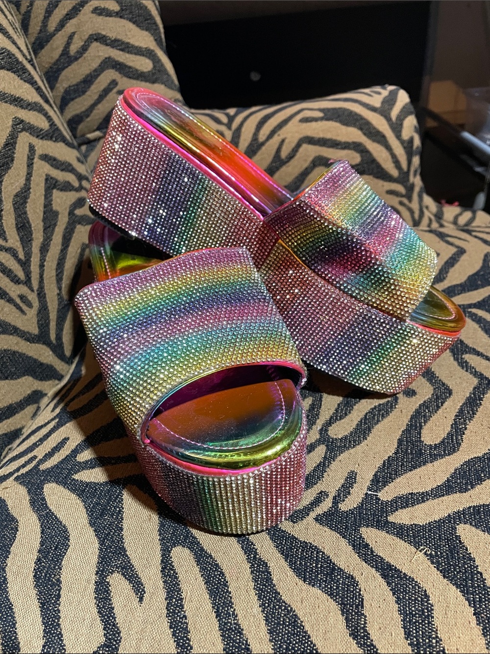 VIGO FIORE Rainbow Rhinestone Flatforms